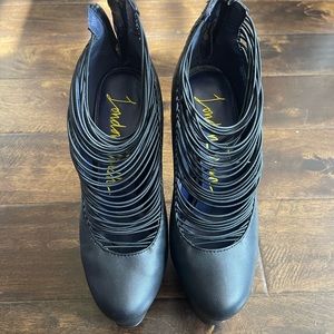 The London Trash Favorite!